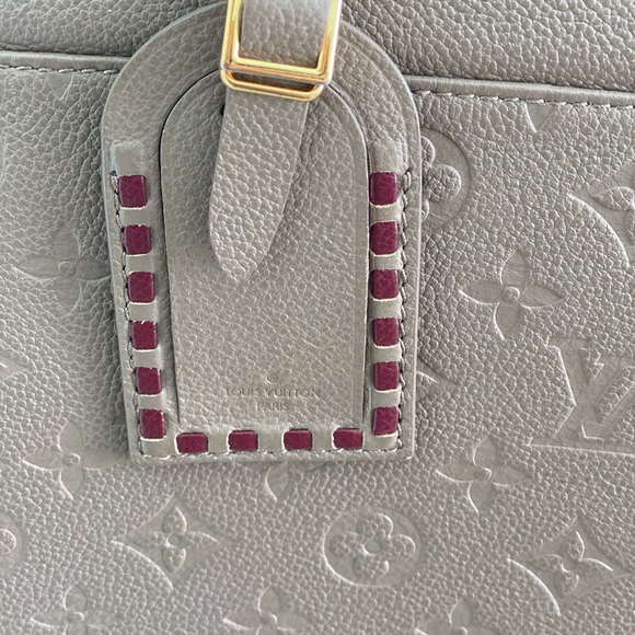 Authentic Louis Vuitton Empreinte Vosgues MM Bag - Picture 5 of 12